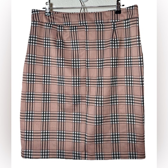 Cato Pink Plaid Pencil Skirt - Picture 4 of 4
